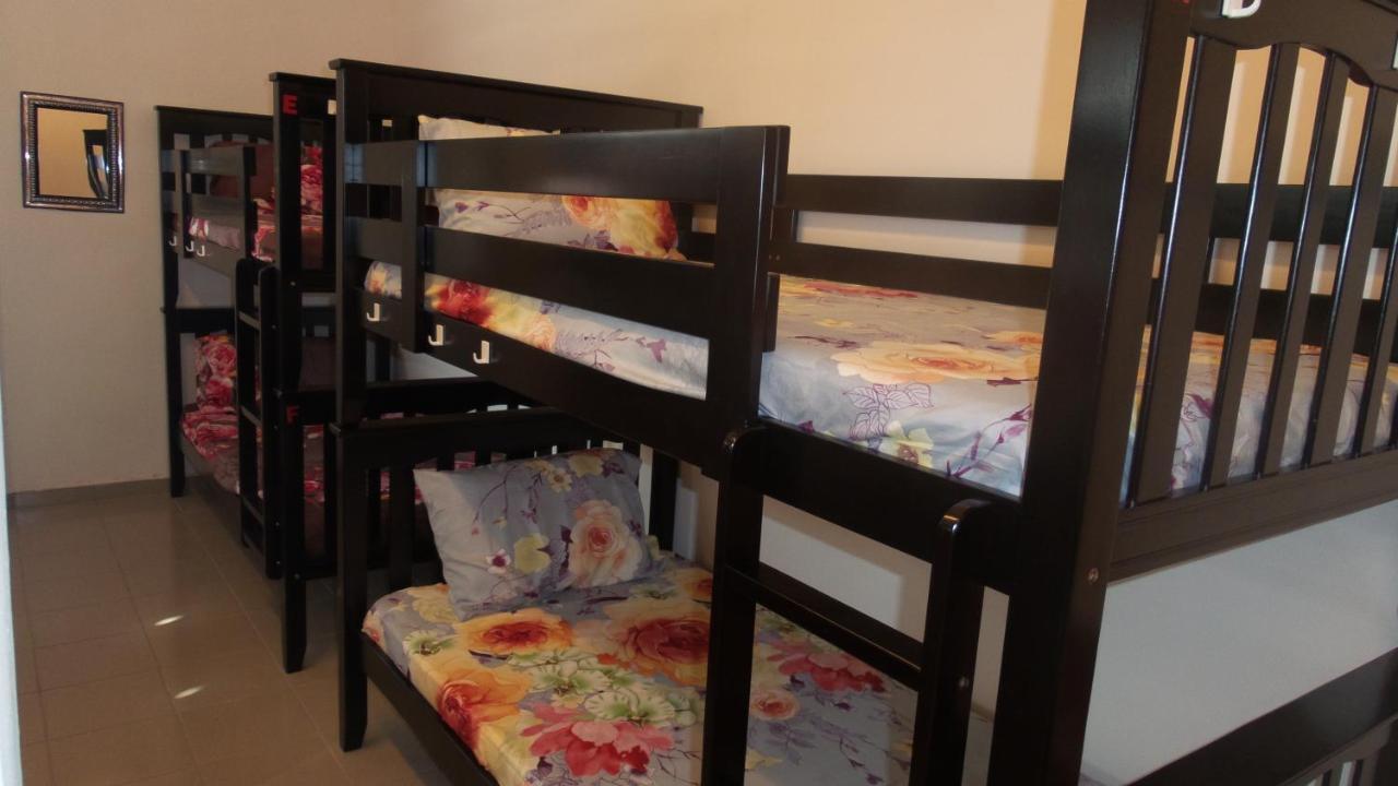 Just Inn George Town Room photo